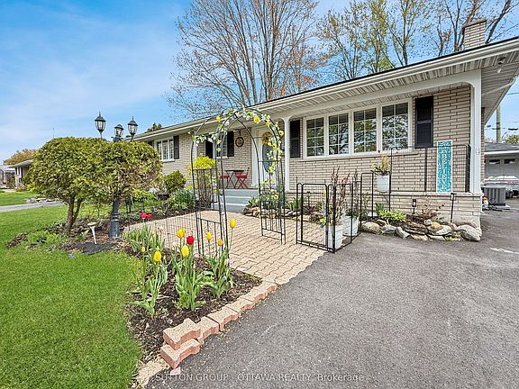 5th image of 412 Leitch Dr