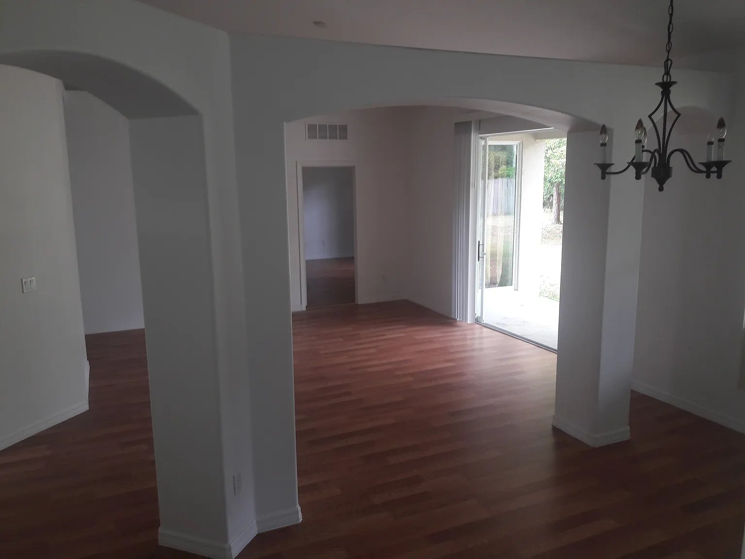 3 bed, 1696 sqft, $1,800 — Photo 4
