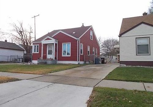2nd image of 14842 Windemere St