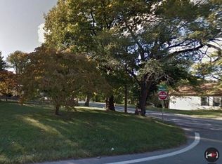 1841 N Warson Rd, Saint Louis, MO 63114