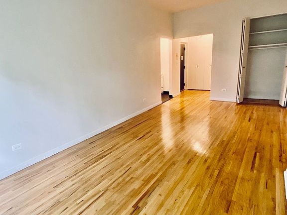 3rd image of 151 W 87th St #2B