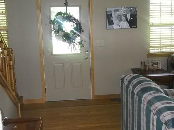 3rd image of 645 Sycamore Dr