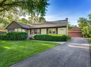 638 Garden Ct, Glenview, IL