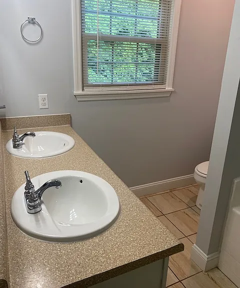 431 Logston Ln #1 — Photo 6