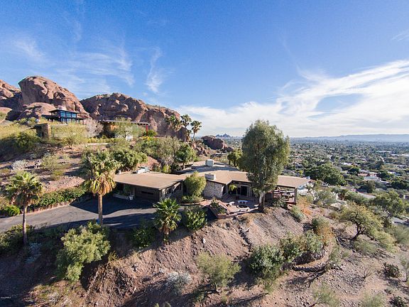 2nd image of 5612 N CAMELBACK CANYON Drive