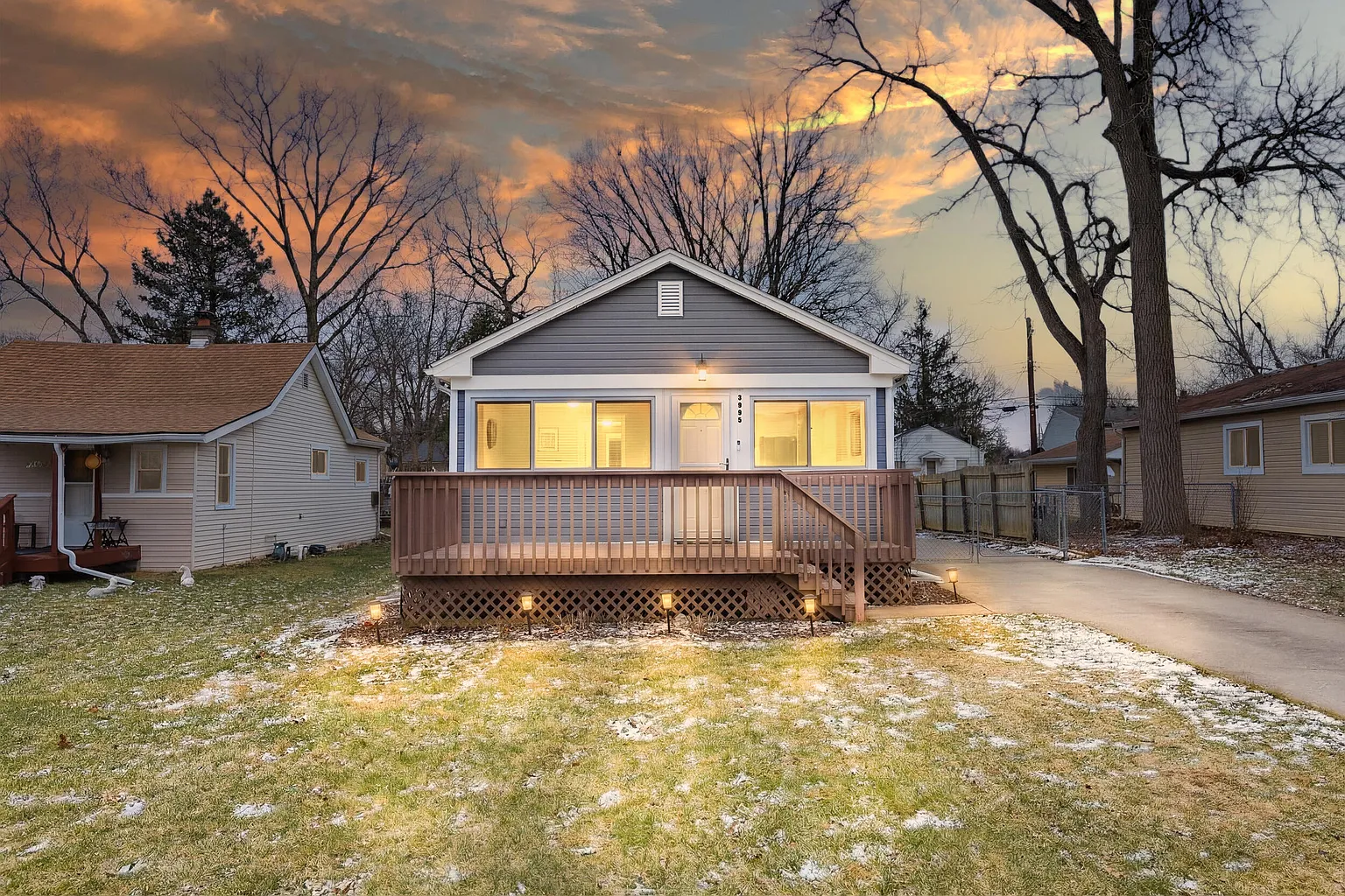 3995 Cresthaven Dr photo 1