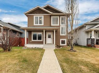 14 E Cedar Sq, Blackfalds, AB T4M0A1