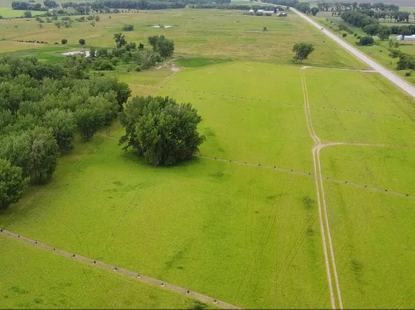 10228 Highway 9 S, Barnesville, MN 56514