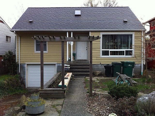 2nd image of 637 NW 53rd St