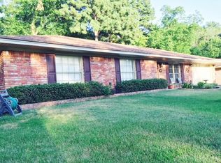 1710 W Hoyt Dr, Longview, TX 75601