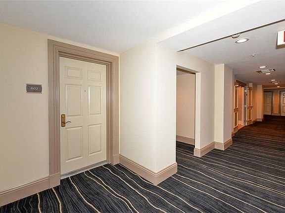 4th image of 800 N Tamiami Trl Unit 802