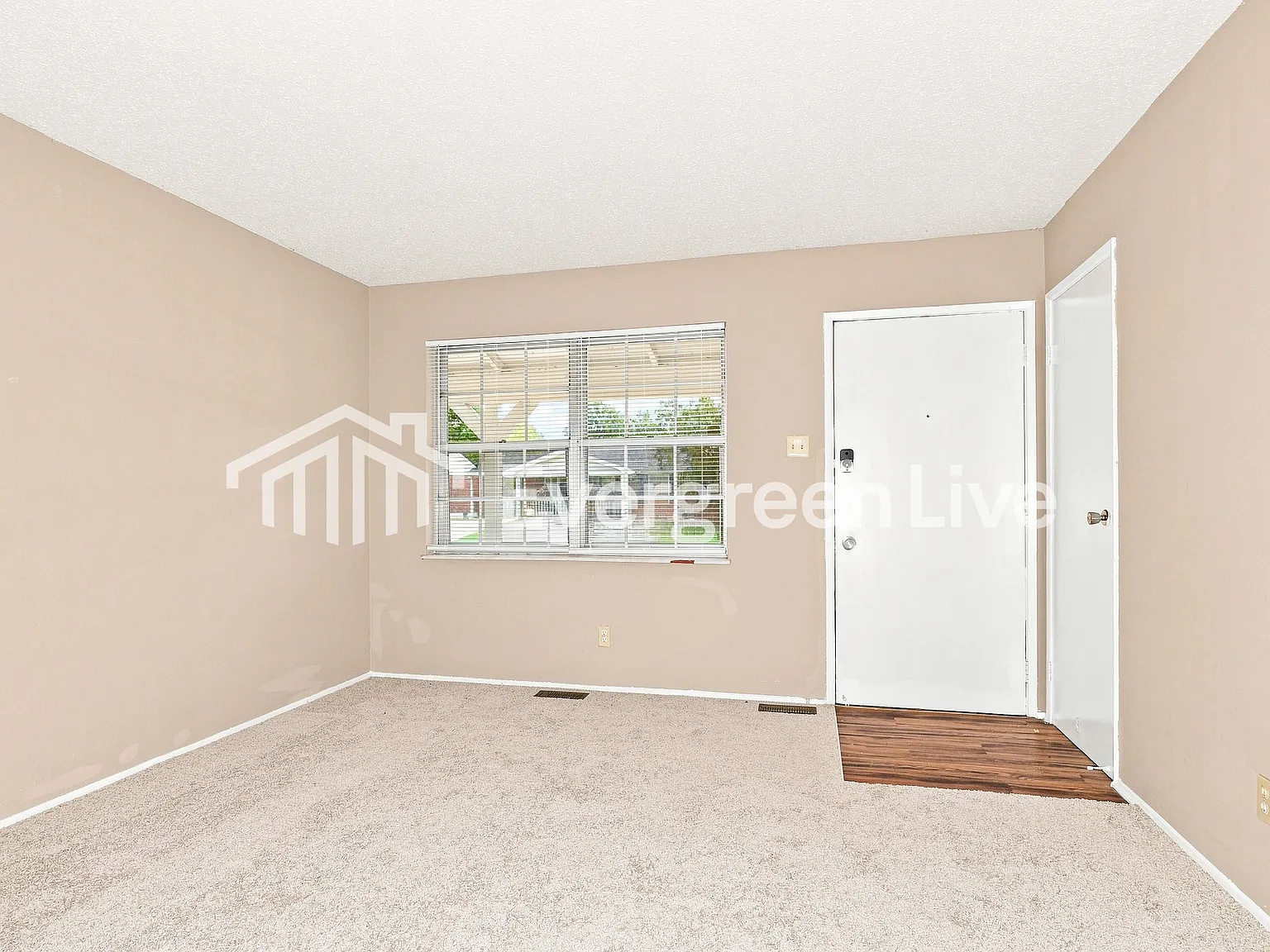 3 bed, 1.0 bath, 1015 sqft, $1,445 — Photo 4