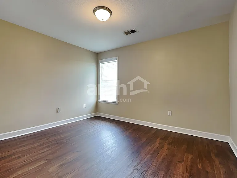 375 Vaiden Ridge Dr N — Photo 17