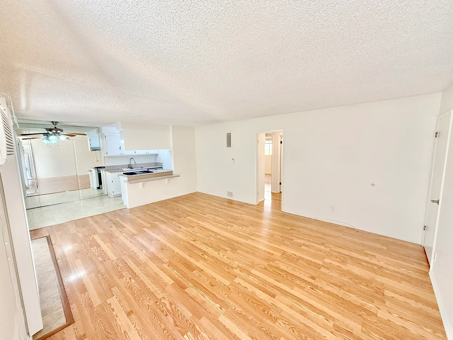 2 bed, 1150 sqft, $3,100 — Photo 1