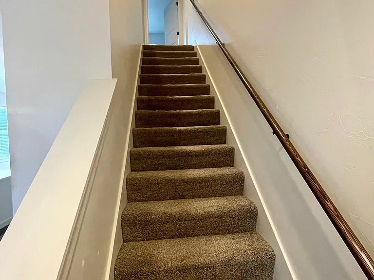 Stairwell up to bedrooms