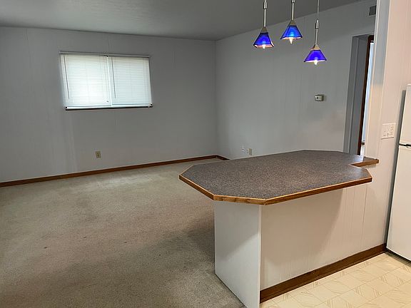 3rd image of 1471 Kenny Rd #A