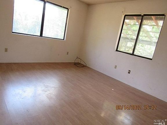 2nd image of 147 Mill Creek Ct