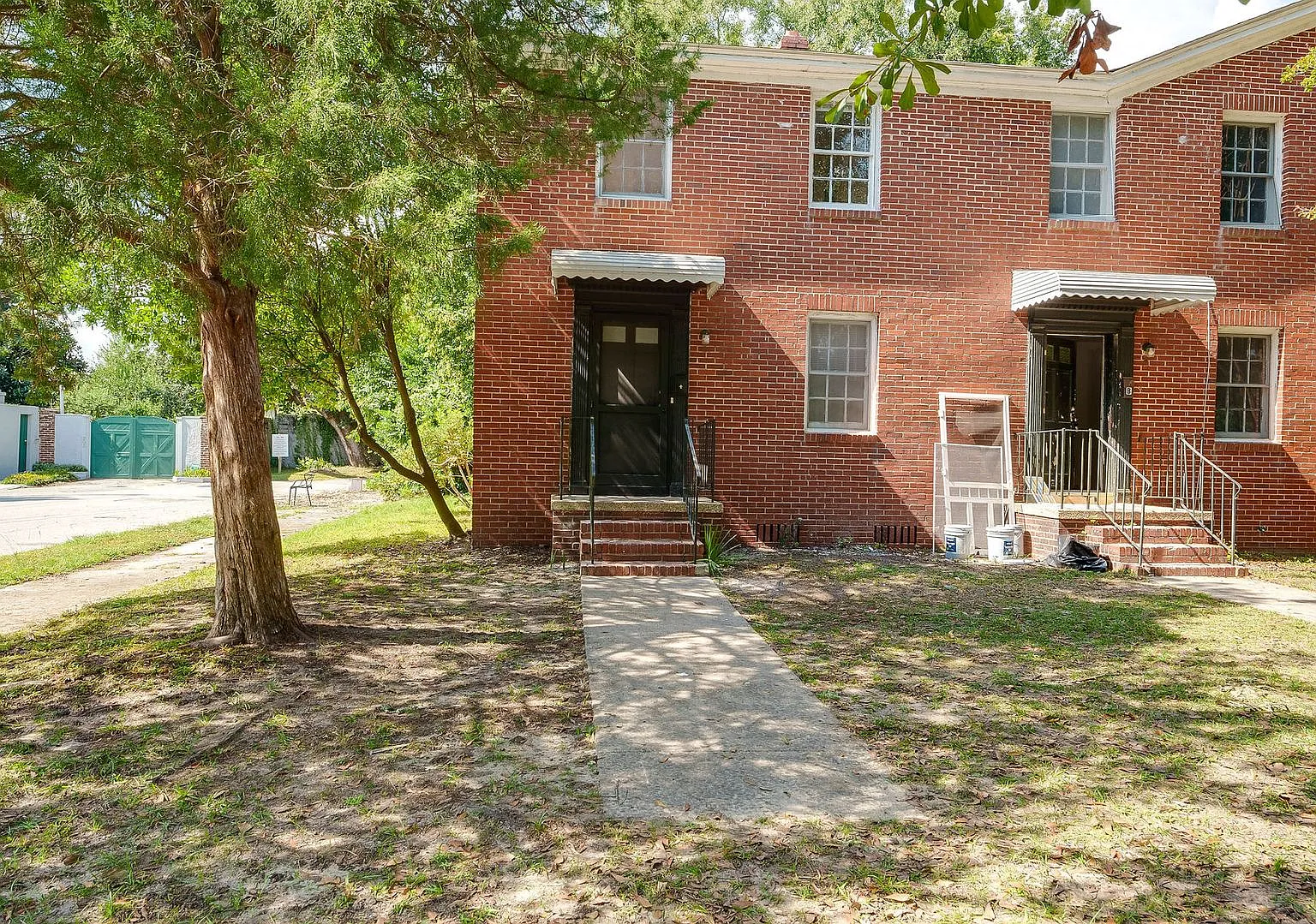 3 Bedroom 1.5 Bath Townhouse in Wagener Terrace - Charleston Peninsula — Photo 2