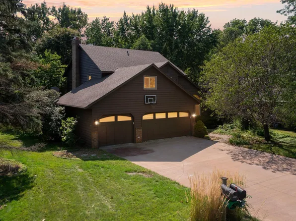 1831 Pheasant Dr, Excelsior, MN 55331