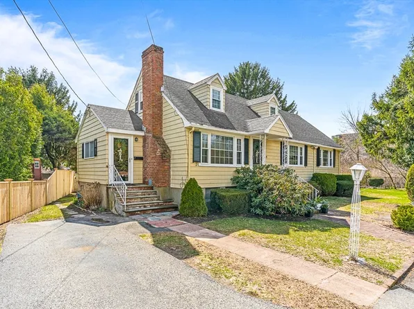 48 Tremont St, Winchester, MA 01890