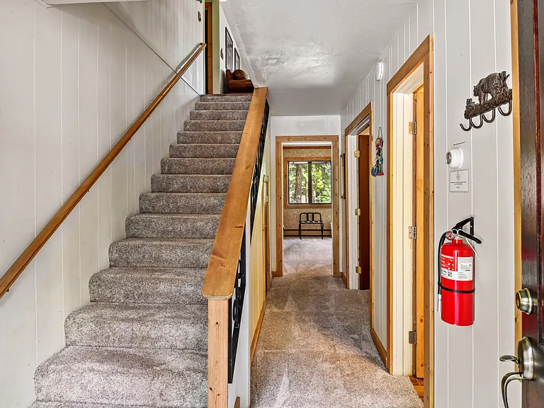 5634 Uplands Rd — Photo 4