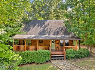 2758 Sawmill Branch Dr, Sevierville, TN 37862