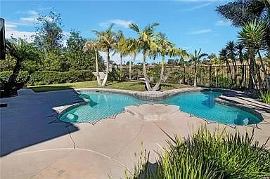 24216 Las Naranjas Dr — Photo 20