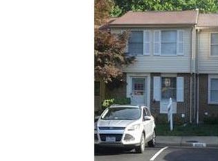 8322 Bark Tree Ct, Springfield, VA 22153