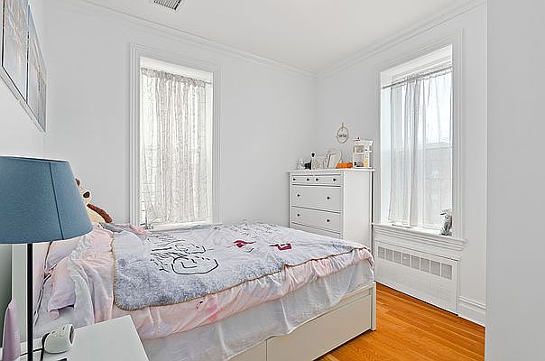 1st image of 1657 8th Ave APT 4B