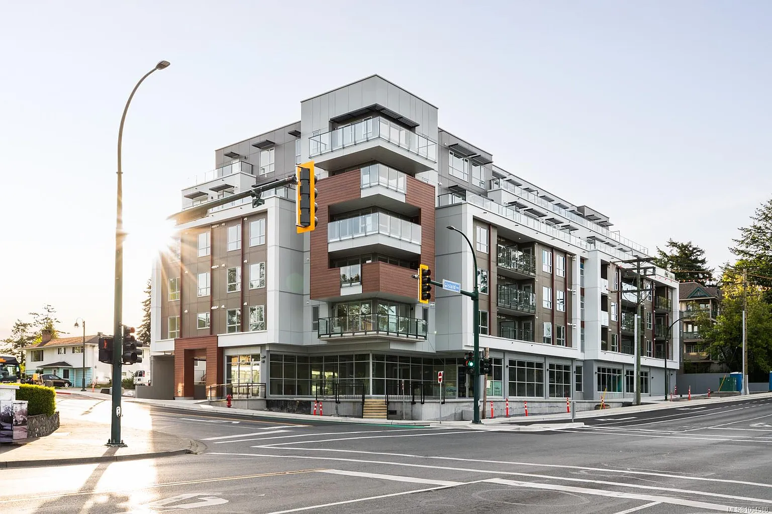 258 Helmcken Rd #404 photo 1