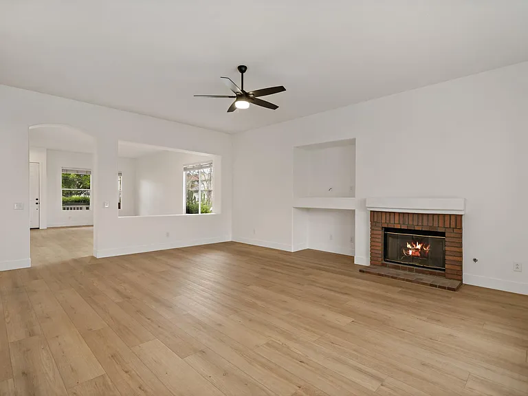 31415 Britton Cir — Photo 5