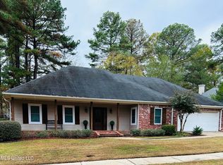466 Shadowood Dr, Ridgeland, MS 39157