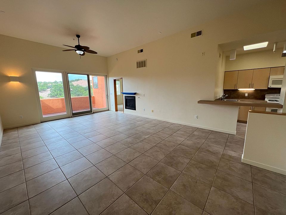 1st image of 608 Avenida Villa Hermosa