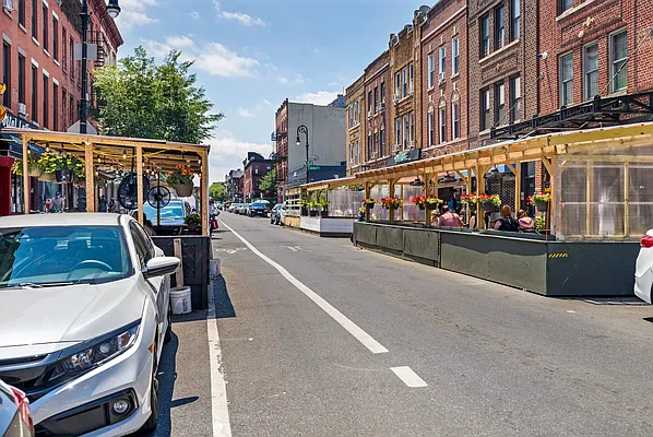 Rented by Compass | media 11