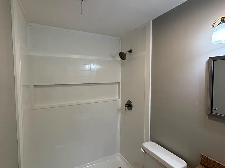 320 Vanderbilt Dr — Photo 32