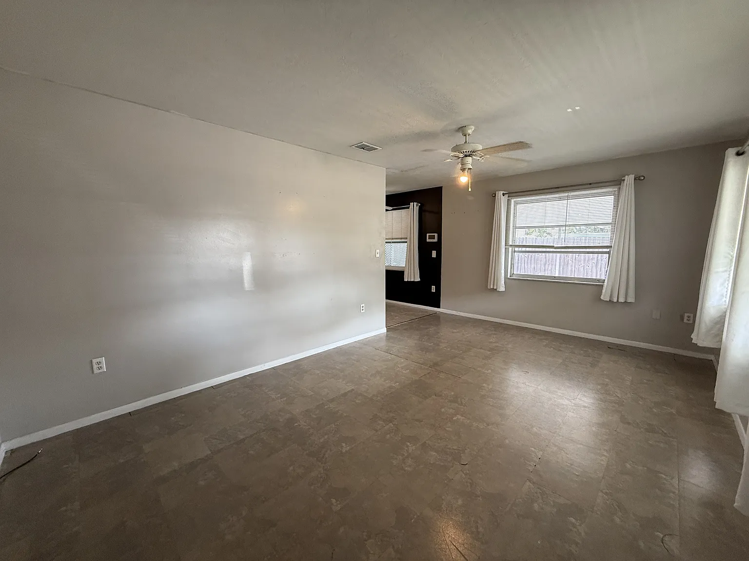 2402 9th Street East - 1 — Photo 4