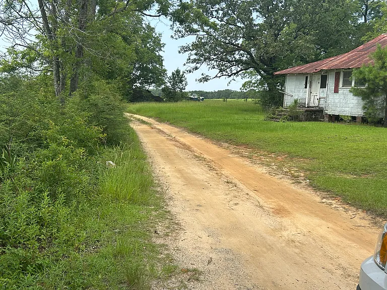 driveway to property