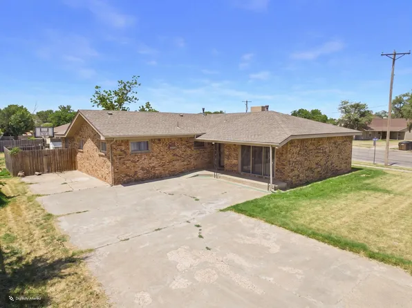 719 N Grace St, Stratford, TX 79084