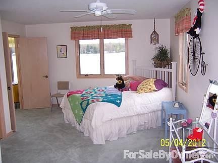 5th image of 210 Peninsula Dr