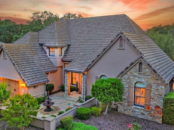 4912 Secluded Oaks Ln, Carmichael, CA 95608