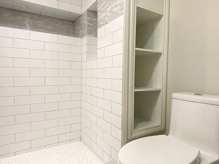 2028 Marine Dr #LOWER LEVEL — Photo 22