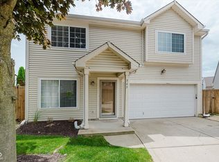 565 Cembra Dr, Greenwood, IN 46143