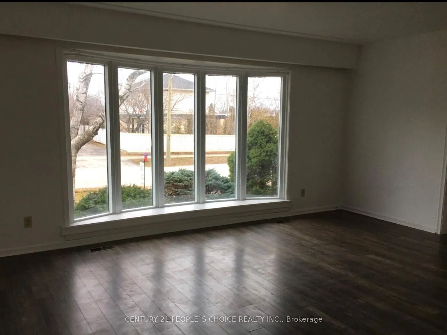 4 bed, $3,800 — Photo 2