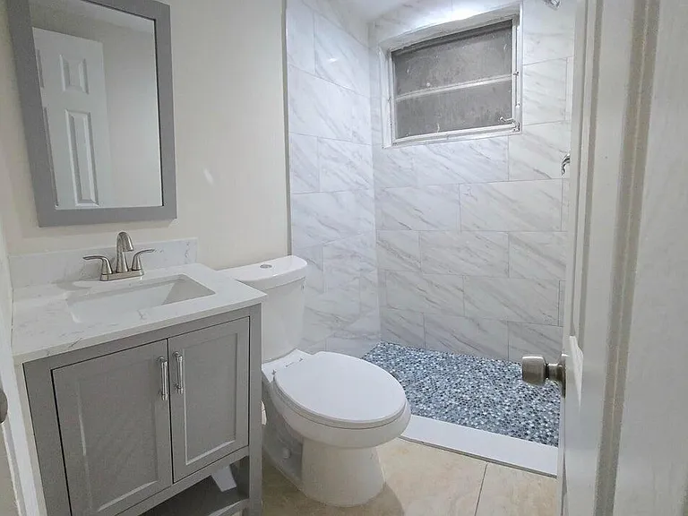 331 Walton Blvd #5 — Photo 2