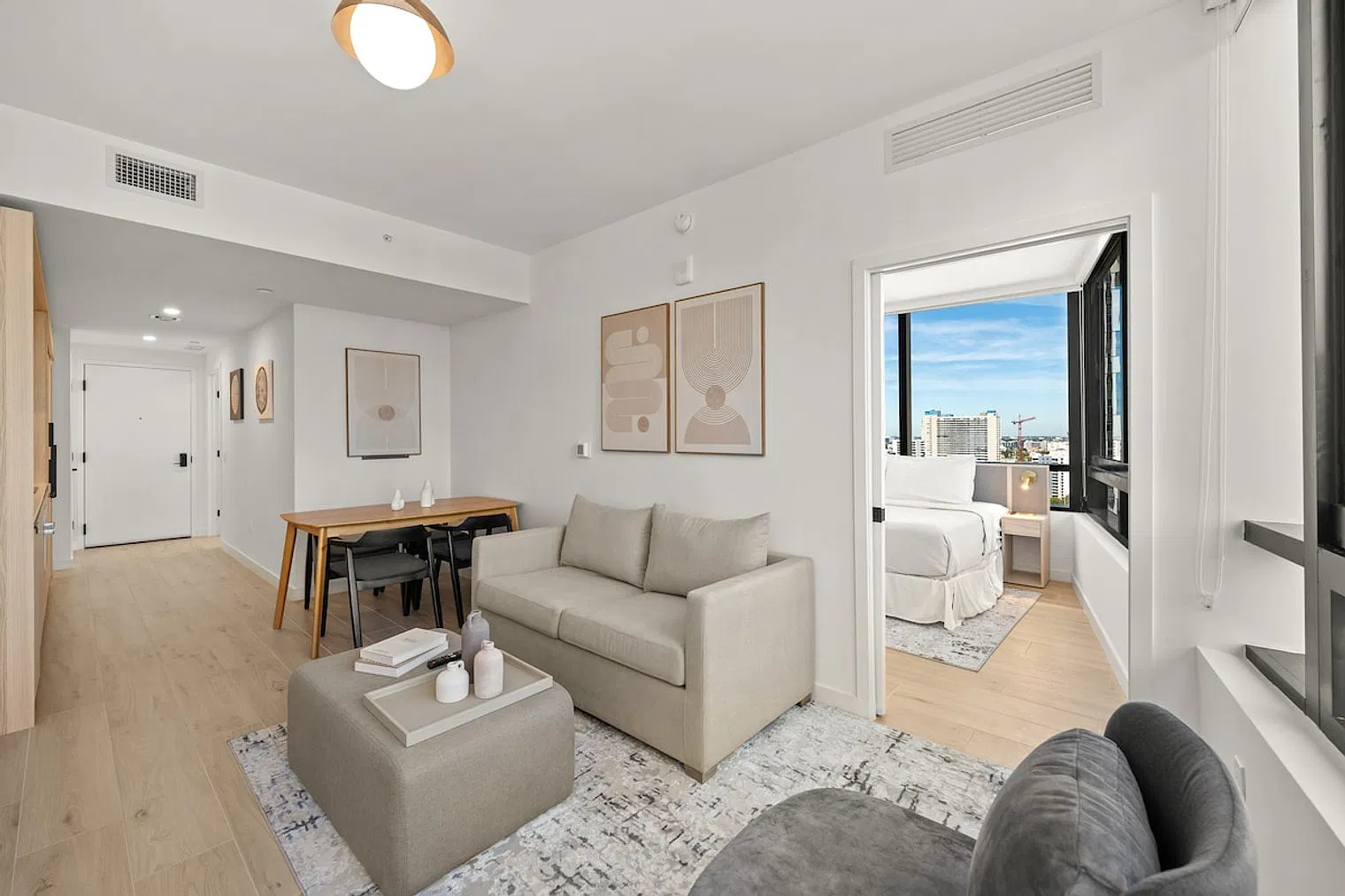 2 bed, 2.0 bath, 861 sqft, $7,364 — Photo 3