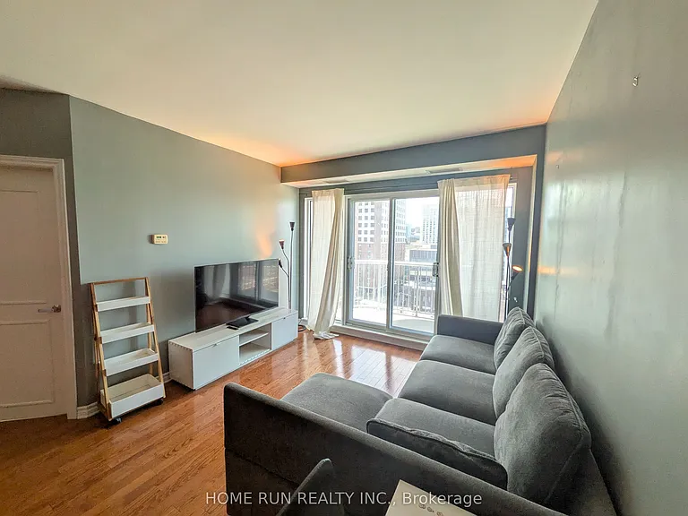 200 Rideau St #1107 — Photo 11