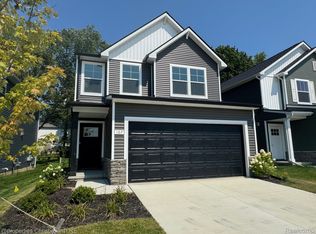 107 Parsons Ln, Saline, MI 48176