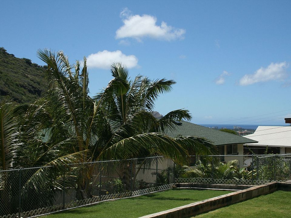 2nd image of 2373 Palolo Ave
