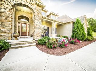 48 Alexander Dr, West Springfield, MA 01089