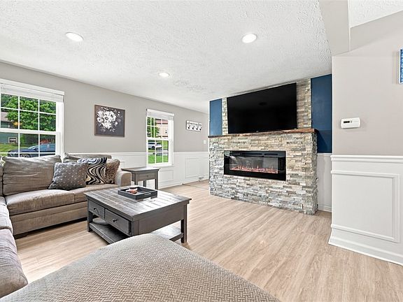 4th image of 112 Fawnvue Dr